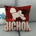 Federa in lino con silhouette di Bichon Frise e scritta su sfondo decorativo rosso - Silhouette di Bichon (3)