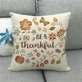 Dettaglio federa in lino con scritta 'BE thankful' e stampa autunnale con zucca - 45x45cm / Stile Foglie Multicolore Sii Grato (10)