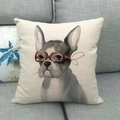 Federa quadrata con bulldog francese ad acquerello e occhiali rossi su lino - Motivo Cane con Occhiali Rossi Retro