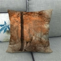 Détail de la housse de coussin en lin avec motif de cerf d'automne et texture rustique - Style Cerf de Fin d'Automne dans les Bois (4)