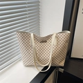 Grote shopper van gebroken wit PU-leer met bruine geometrische print en schouderbanden - Wit