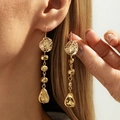 Boucles d'oreilles longues en métal liquide doré avec texture martelée irrégulière - Style Doré (3850)