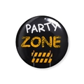 Vue détaillée du badge en fer blanc brillant au design de chantier Party Zone jaune - Style Panneau de Fête (4956960686826)