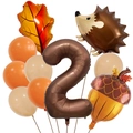 Detail von Herbst-Ballonset mit Igel, Ahornblatt und großer brauner Nummer 2 - Nummer 2 Stil