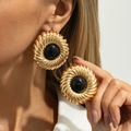 Boucles d'oreilles spirales dorées vintage avec une pierre en résine noire au centre - Style de Disque en Spirale à Centre Noir et Base en Or (03880)