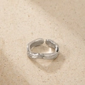 Anello regolabile in argento con texture lavica organica e design metallico ondulato - Stile Onda Argento (BK0008)