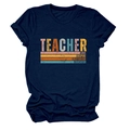 Détail du t-shirt bleu marine Teacher Love Inspire avec impression rétro sur le devant - Bleu Marine
