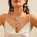 Parure élégante en argent motif feuilles de ginkgo avec boucles d'oreilles et collier - 04 Parure de Bijoux Argentée R4948