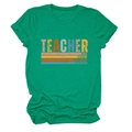 Détail du t-shirt en coton vert émeraude avec graphique TEACHER rétro et tissu doux - Vert Foncé