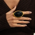 Oversized Retro-Ring mit schwarzem Edelstein und goldener Fassung im Vintage-Design - Gold + Schwarz (00976)