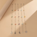 Details von fünf Silberketten mit bunten Natursteinen und Boho-Anhängern auf beige Hintergrund - Hamsa Mond Stern Schmetterling Anhänger Stil(BK05791)