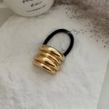 Elastico per capelli minimalista con metallo dorato a coste su marmo bianco - Stile Ondulato a Più Coste (0027) / Oro