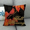 Détail d'une housse de coussin en lin avec cardinal rouge, feuilles et texte Fall Blessing - Fall Blessing Cardinal Rouge Feuille d'Érable (6)