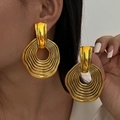 Goldene unregelmäßige geometrische Creolen mit strukturierter Metallic-Oberfläche - Welliger Scheibenstil-Gold (03349)