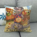 Detail eines Leinen-Kissenbezugs mit Cartoon-Krokodil in Herbstfarben auf dem Sofa - Cartoon Krokodil Flugzeug Herbststil (4)