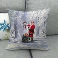 Detailansicht eines Kissenbezugs aus Leinen mit Weihnachtsmann- und Schneemann-Motiv - 45x45cm / Weihnachtsmann und Schneemann