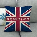 Détail de la housse de coussin en lin avec drapeau britannique et texte Brighton - Style Nom Brighton(4) / 45x45 cm