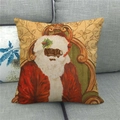 Federa per cuscino natalizio in lino con Babbo Natale vintage su divano grigio - Pittura a Olio di Babbo Natale Nero (2)