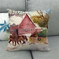 Dettaglio della federa in lino con scena di villaggio natalizio vintage su un divano - 45x45cm / Casa rossa albero di Natale (12)