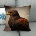 Fodera per cuscino in lino con ritratto di aquila calva su divano in tessuto - 45x45 cm / Profilo dell'aquila (1)