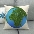 Macro della fodera per cuscino in lino con design realistico del globo terrestre verde e blu - Terra Verde Realistica (2)