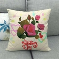 Détail d'une taie d'oreiller en lin pour la Saint-Valentin avec roses et cœurs - Souhaits de Coeurs Roses (12)