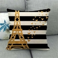Dettaglio della federa in lino con strisce nere e motivo dorato della Torre Eiffel - Torre Eiffel Dorata Cuori Strisce Bianco Nero