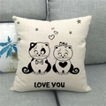 Detalle de textura de lino con estampado de gato y texto LOVE YOU en la funda de cojín - Gatos Negros de Dibujos Animados Con Love You (9)
