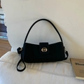 Borsa sottobraccio minimalista in pelle PU nera con fibbia dorata e tracolla versatile - Nero