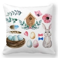 Détail d'une taie d'oreiller de Pâques avec lapin à l'aquarelle, nid d'œufs bleus et fleurs - Lapin et Cabane à Oiseaux (10)