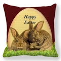 Détail de la housse de coussin Happy Easter avec lapins et œufs en peau de pêche - Lapin de Pâques avec Bordure Rouge Foncé (18)