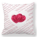 Détail d'une taie d'oreiller avec roses rouges et lettrage love pour décoration de Saint-Valentin - Roses Rouges love Motif Décoratif (14)