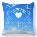 Détail de la taie d'oreiller bleu dégradé avec cœur, texte XOXO et motifs floraux - Dégradé Bleu Vigne Blanche I LOVE YOU (28)