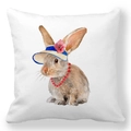 Taie d'oreiller de Pâques en peau de pêche avec lapin aquarelle et chapeau de soleil - Lapin avec Chapeau à Bande Bleue et Fleur Rouge (36)