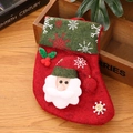 Calza natalizia con Babbo Natale 3D e motivi a fiocchi di neve su legno rustico - Babbo Natale Vintage / Piccolo