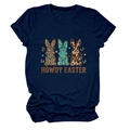 Gros plan détaillé du T-shirt en coton bleu marine avec trois lapins de Pâques à motifs - S / Bleu Marine
