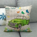 Leinen-Kissenbezug zu Ostern mit grünem Pickup und bunten Eiern auf grauem Sofa - Grüner Vintage LKW mit Punkten Eiern (3)