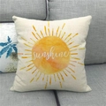 Leinen-Kissenbezug mit gelber Aquarell-Sonne auf einem grauen Stoffsofa - Aquarell Sonne Sunshine (2)
