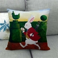 Alice in Wonderland Witte Konijn linnen kussensloop op een grijze bank - Stijl 22 Het Witte Konijn Alice