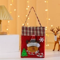 Detail der roten Weihnachtsgeschenktüte aus Filz mit Rentier-Applikation und Karo - Hirsch