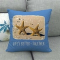 Fodera per cuscino in lino con stampa stella marina blu e testo decorativo sul divano - Stella Marina Blu Slogan (4)