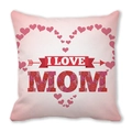 Λεπτομέρεια του I LOVE MOM φλοράλ γράμματα σε τετράγωνη μαξιλαροθήκη για τη Γιορτή της Μητέρας - Στυλ Γράμμα με Υφή Ροζ Καρδιάς και Τριαντάφυλλου (8) / 45x45cm
