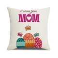 Gros plan sur la housse de coussin en lin avec texte I Love You Mom et papillons colorés - Style Texture Géométrique Papillon (4)