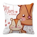 Weiße Kissenhülle mit niedlichen Eichhörnchen und Best Mom in World Aufdruck - Cartoon Eichhörnchen Mutter Und Kind (26) / 45x45 cm