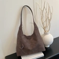 Bolso tote grande retro marrón oscuro de cuero ante mate con correa de hombro - Marrón