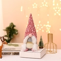 Simpatico gnomo di Natale in peluche con berretto rosso e barba bianca decorativa - Stile Treccia Rosso