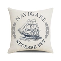 Detail van nautische kussenhoes met vintage zeilbootprint en Latijnse tekst - Beige Realistische Zeilboot (Stijl 1)