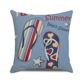 Detail eines quadratischen Kissenbezugs mit Aquarell-Strand-Slippern und Seestern-Muster - Sommer Strand Flip-Flops (4)