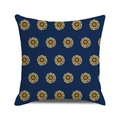 Dettaglio del motivo del timone nautico su federa per cuscino quadrata in lino blu - Timone Blu Profondo Giallo Grigio / 45x45 cm