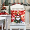 Housse de coussin de Noël lumineuse LED avec cerf sur une chaise blanche décorée - Cerf